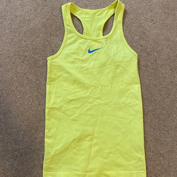 Dry fit Nike tank top - Picture 1 of 1